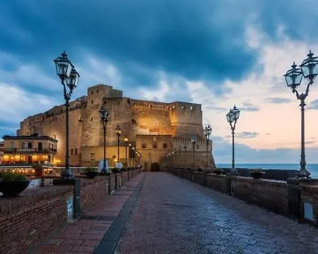 Neapolis Port Frühstückspension Neapel