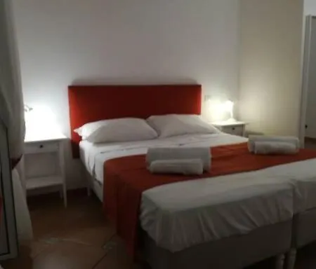 Frühstückspension Neapolis Port Neapel