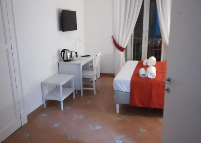 Neapolis Port Bed & Breakfast 3*