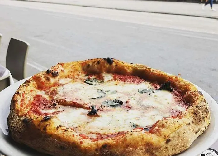 Neapolis Port Napoli