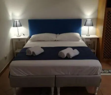 Neapolis Port 住宿加早餐酒店