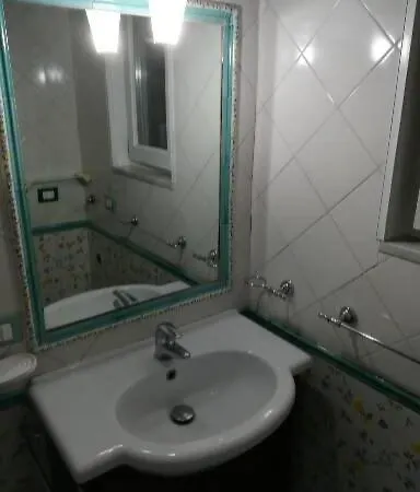 住宿加早餐酒店 Neapolis Port 那不勒斯