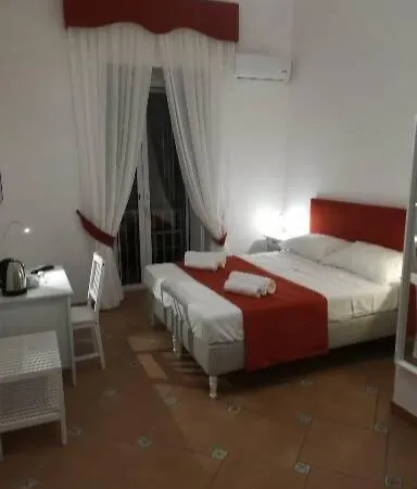 Bed and Breakfast Neapolis Port 3*