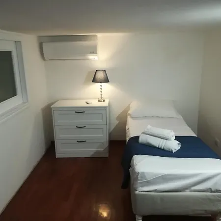 住宿加早餐酒店 Neapolis Port