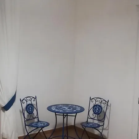 住宿加早餐酒店 Neapolis Port