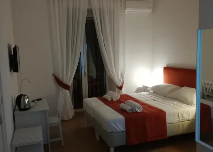 Neapolis Port Неаполь