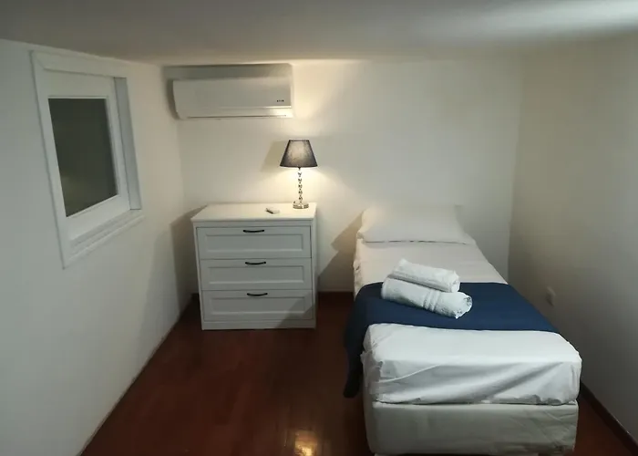 Nocleg ze śniadaniem Neapolis Port